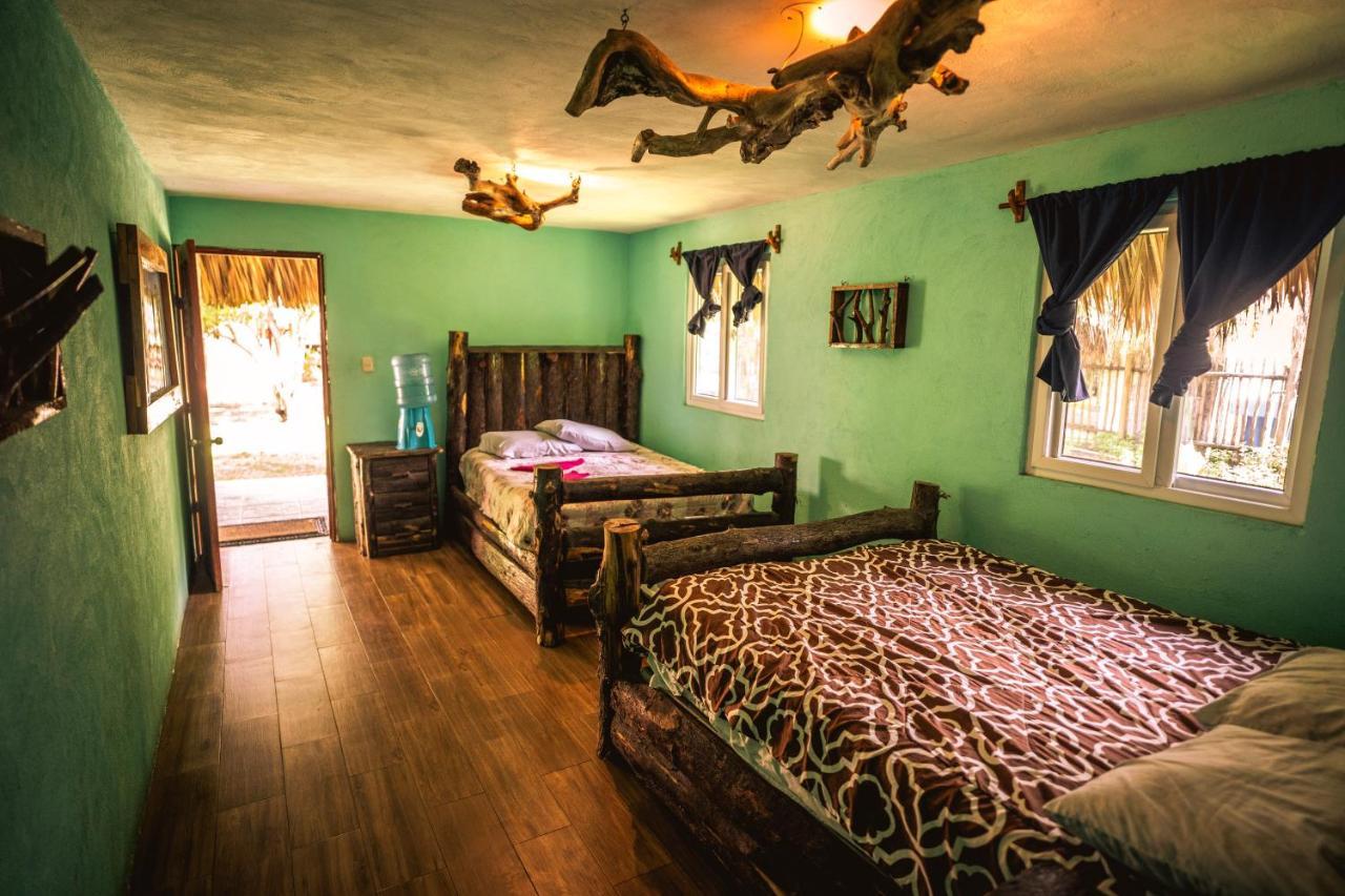 The Driftwood Surfer Beachfront Hostel / Restaurant / Bar, El Paredon El Paredon Buena Vista Ngoại thất bức ảnh